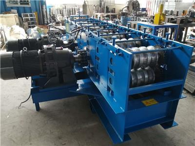 農(nóng)業(yè)機(jī)械 現(xiàn)代農(nóng)業(yè)的堅實脊梁