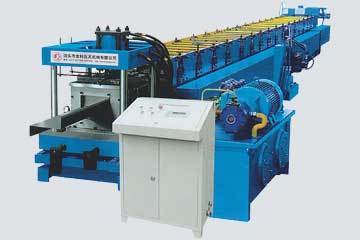 自動Z型鋼設(shè)備首選泊頭壓瓦機(jī)廠家 智能制造與軟件開發(fā)的融合之道